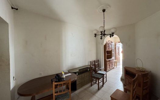 Renovation project house on a charming little street in Estepona