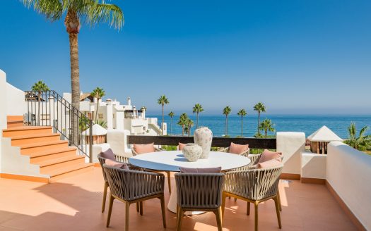 Espectacular ático primera línea de playa