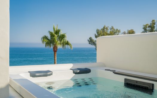 Espectacular ático primera línea de playa