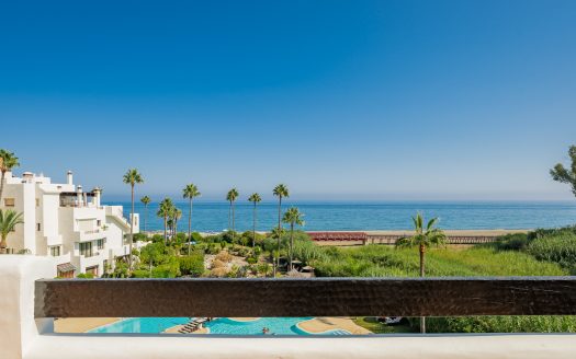 Espectacular ático primera línea de playa