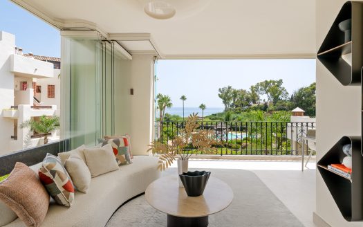 Lujoso apartamento frontal al mar