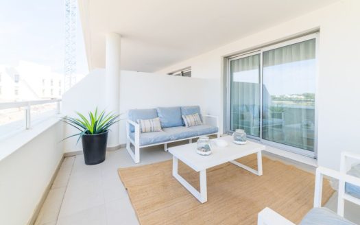 Exceptional 3-bedroom ground-floor apartment with a large terrace