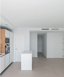 Brand-new, bright and airy flat